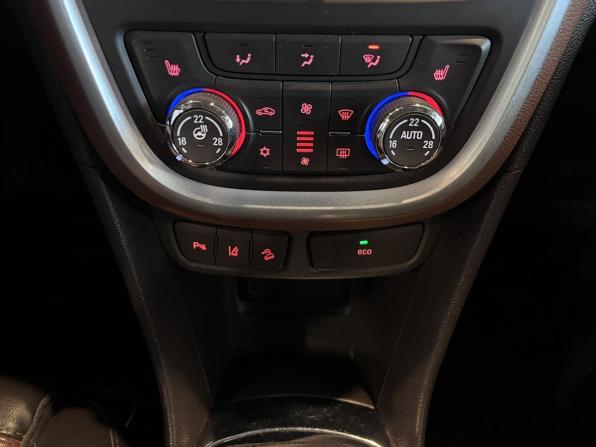 Opel Mokka I с пробегом 2014 года, цена 1 020 000 рублей, 113552 км, внедорожник, Автокод Объявления