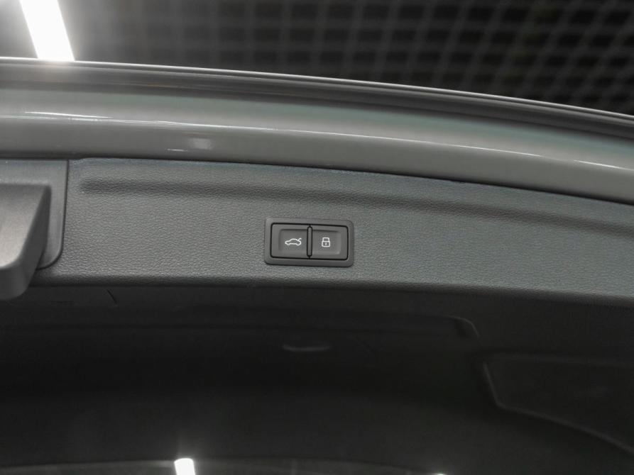 Audi Q3 II (F3) Москва  - изображение 28