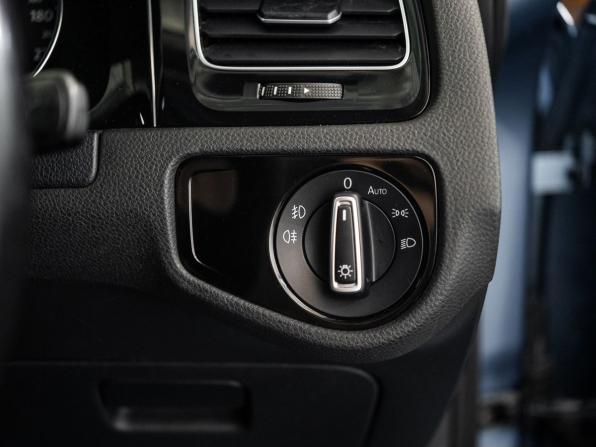Volkswagen Golf VII с пробегом 2013 года, цена 990 000 рублей, 229807 км, хэтчбек, Автокод Объявления