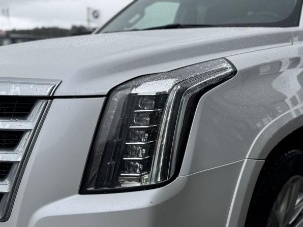 Cadillac Escalade IV с пробегом 2020 года, цена 4 300 000 рублей, 180366 км, внедорожник, Автокод Объявления