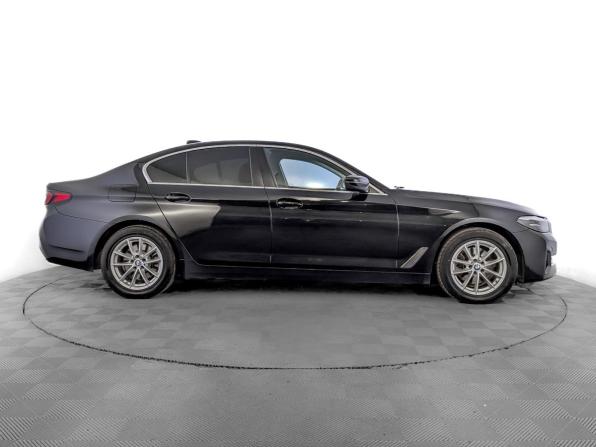 BMW 5 серии VII (G30/G31/G38) Рестайлинг с пробегом 2021 года, цена 3 395 000 рублей, 174540 км, седан, Автокод Объявления