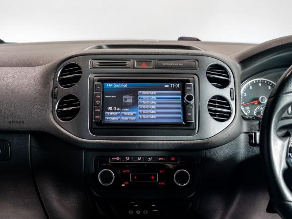 Volkswagen Tiguan I Рестайлинг с пробегом 2014 года, цена 1 590 000 рублей, 129800 км, внедорожник, Автокод Объявления