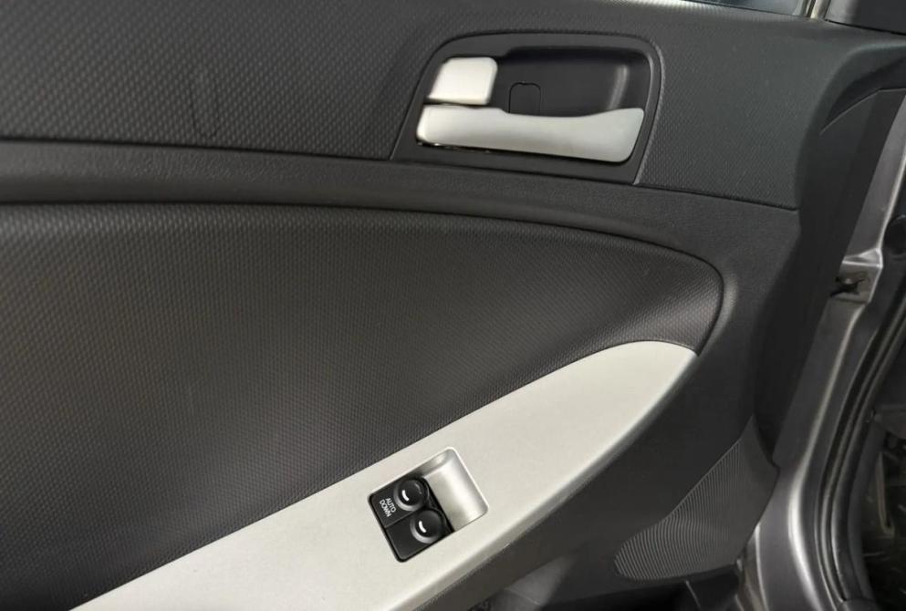 Hyundai Solaris I Киров  - изображение 16