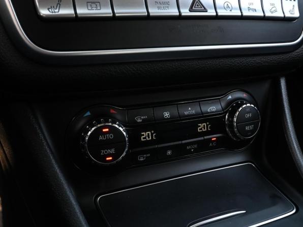 Mercedes-Benz GLA I (X156) Рестайлинг с пробегом 2018 года, цена 2 699 000 рублей, 118696 км, внедорожник, Автокод Объявления