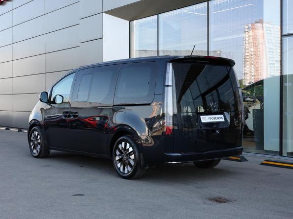 Hyundai Staria I с пробегом 2021 года, цена 4 900 000 рублей, 55867 км, минивэн, Автокод Объявления