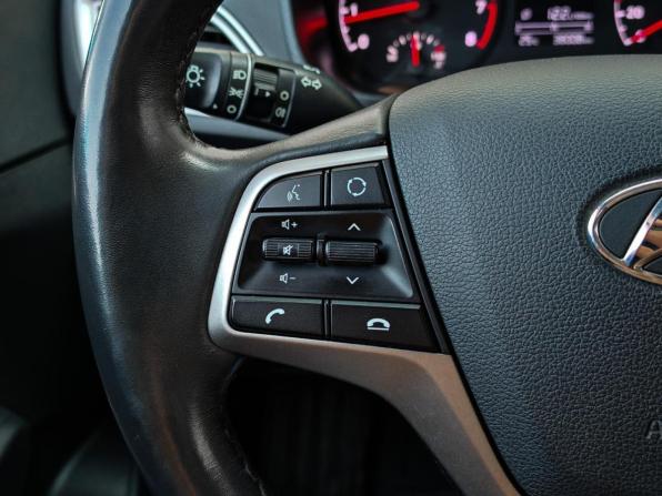 Hyundai Solaris II с пробегом 2019 года, цена 1 650 000 рублей, 38008 км, седан, Автокод Объявления