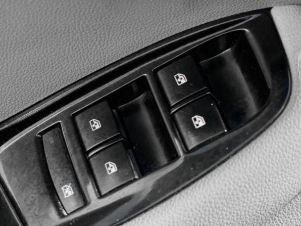 Chevrolet Orlando I с пробегом 2012 года, цена 690 000 рублей, 413509 км, минивэн, Автокод Объявления
