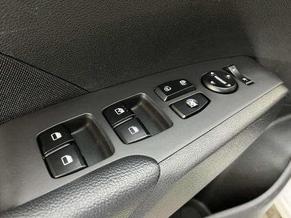 Hyundai Solaris II Рестайлинг с пробегом 2021 года, цена 1 547 800 рублей, 101140 км, седан, Автокод Объявления