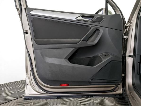 Volkswagen Tiguan II с пробегом 2017 года, цена 2 245 000 рублей, 74102 км, внедорожник, Автокод Объявления
