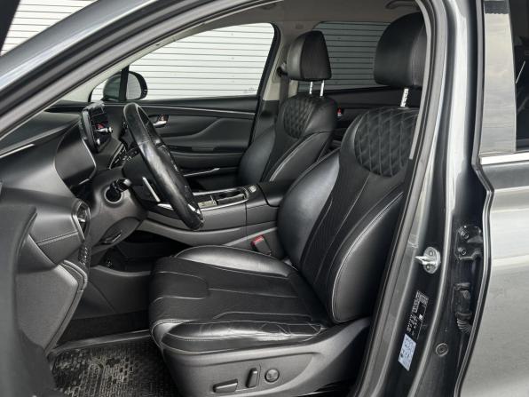 Hyundai Santa Fe IV Рестайлинг с пробегом 2021 года, цена 2 895 000 рублей, 147955 км, внедорожник, Автокод Объявления