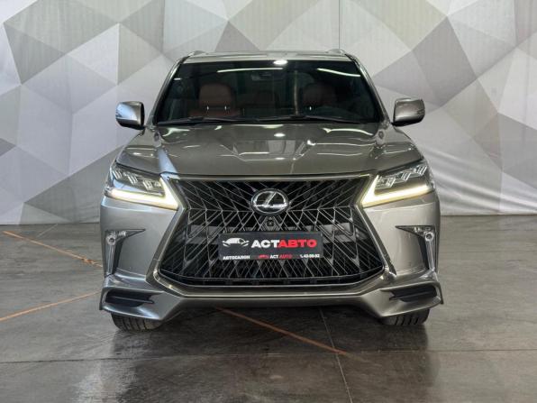 Lexus LX III Рестайлинг 2 с пробегом 2017 года, цена 6 500 000 рублей, 202517 км, внедорожник, Автокод Объявления