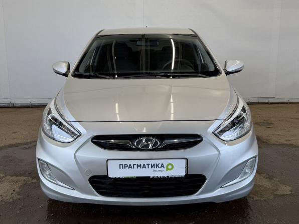 Hyundai Solaris I с пробегом 2013 года, цена 610 000 рублей, 220000 км, седан, Автокод Объявления