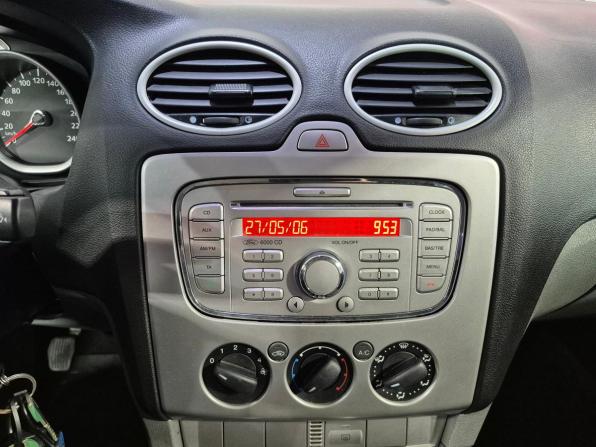 Ford Focus II Рестайлинг с пробегом 2010 года, цена 683 000 рублей, 215600 км, седан, Автокод Объявления