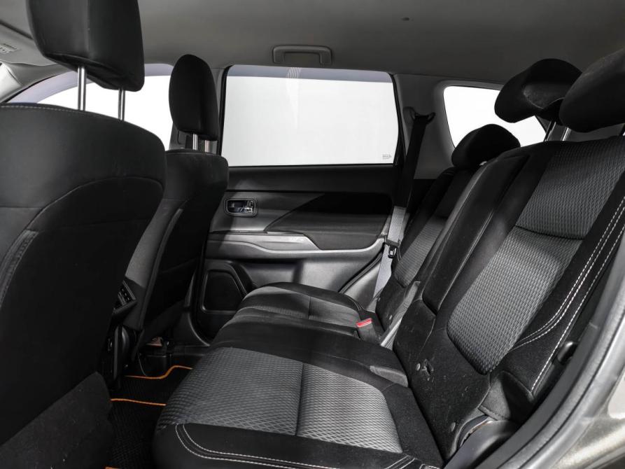 Mitsubishi Outlander III Рестайлинг 3 Санкт-Петербург  - изображение 12