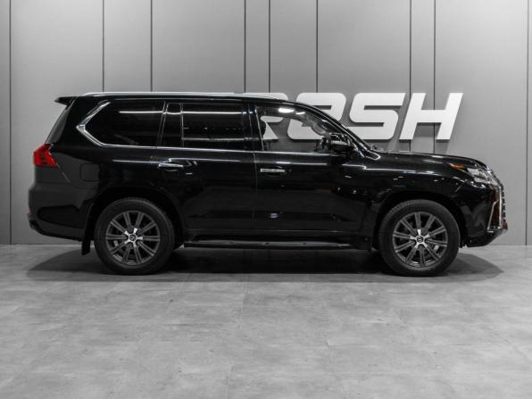 Lexus LX III Рестайлинг 2 с пробегом 2017 года, цена 7 650 000 рублей, 119170 км, внедорожник, Автокод Объявления