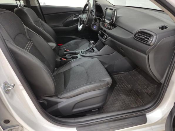 Hyundai i30 III Рестайлинг 2 с пробегом 2022 года, цена 1 790 000 рублей, 83248 км, универсал, Автокод Объявления