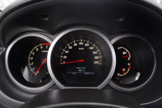 Suzuki Grand Vitara II Рестайлинг 2 с пробегом 2013 года, цена 1 319 000 рублей, 188373 км, внедорожник, Автокод Объявления