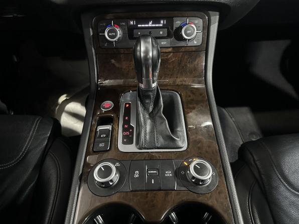 Volkswagen Touareg II с пробегом 2014 года, цена 1 770 000 рублей, 276000 км, внедорожник, Автокод Объявления