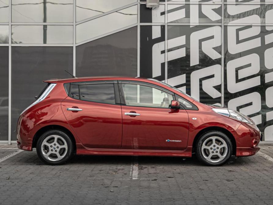 Nissan Leaf I (ZE0/AZE0) Краснодар  - изображение 5