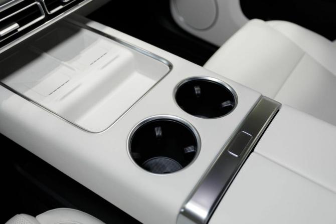 Новый Li Auto (Lixiang) L9 I Рестайлинг 2025 года, цена 11 990 000 рублей, внедорожник, Автокод Объявления