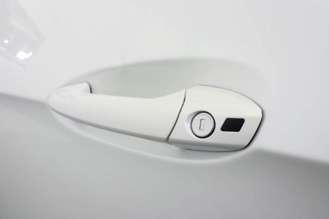 Mercedes-Benz E-Класс IV (W212 S212 C207) с пробегом 2012 года, цена 1 999 000 рублей, 240368 км, седан, Автокод Объявления