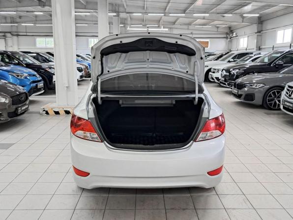 Hyundai Solaris I с пробегом 2014 года, цена 890 000 рублей, 85770 км, седан, Автокод Объявления