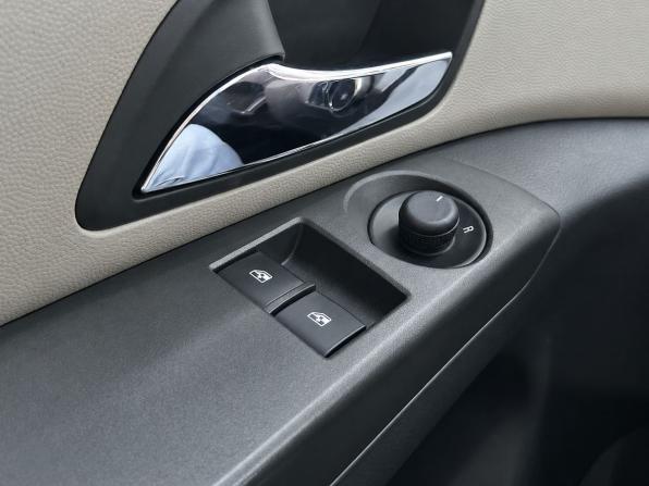 Chevrolet Cruze I Рестайлинг с пробегом 2013 года, цена 899 000 рублей, 127000 км, хэтчбек, Автокод Объявления
