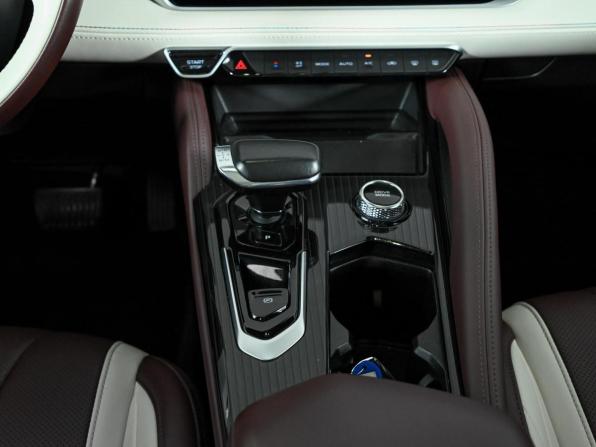 Geely Monjaro I с пробегом 2023 года, цена 3 200 000 рублей, 61151 км, внедорожник, Автокод Объявления