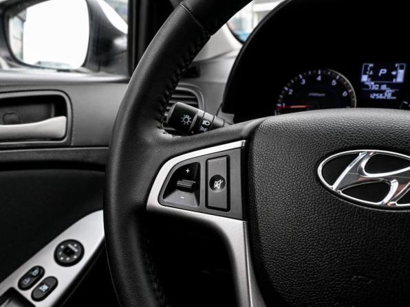 Hyundai Solaris I Рестайлинг с пробегом 2015 года, цена 1 120 000 рублей, 125628 км, седан, Автокод Объявления