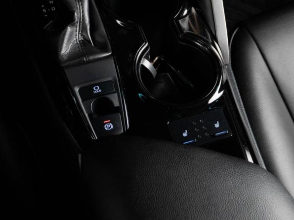 Toyota Camry VIII (XV70) с пробегом 2018 года, цена 2 500 000 рублей, 205884 км, седан, Автокод Объявления