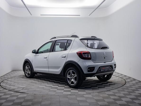 Renault Sandero II Рестайлинг с пробегом 2020 года, цена 1 078 000 рублей, 68391 км, хэтчбек, Автокод Объявления