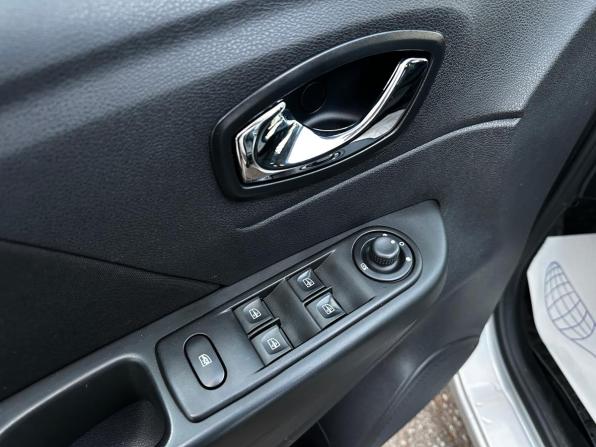 Renault Kaptur I с пробегом 2016 года, цена 1 289 000 рублей, 101328 км, внедорожник, Автокод Объявления