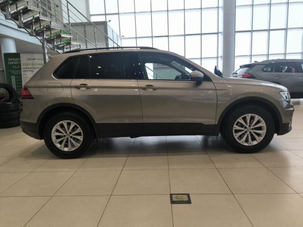 Volkswagen Tiguan II с пробегом 2019 года, цена 1 880 000 рублей, 142000 км, внедорожник, Автокод Объявления