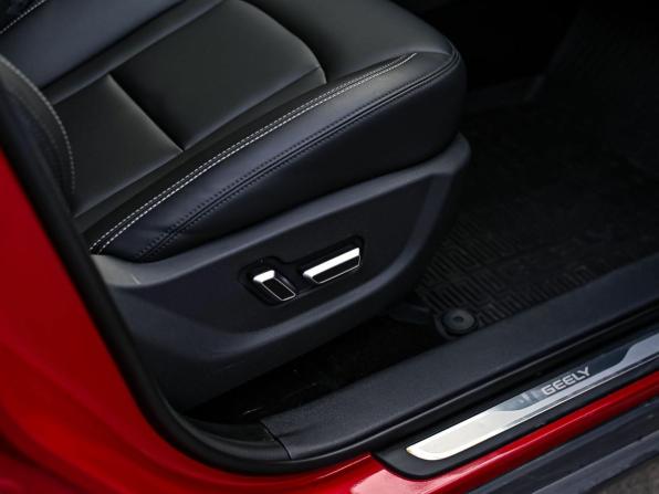 Geely Atlas I с пробегом 2020 года, цена 1 550 000 рублей, 70037 км, внедорожник, Автокод Объявления
