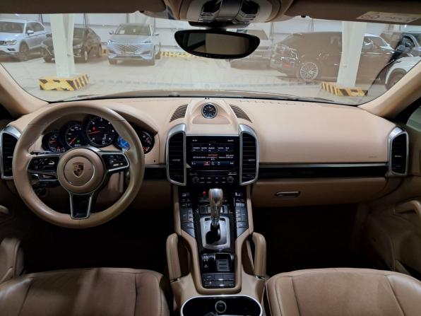 Porsche Cayenne II Рестайлинг (958) с пробегом 2017 года, цена 4 278 400 рублей, 169580 км, внедорожник, Автокод Объявления