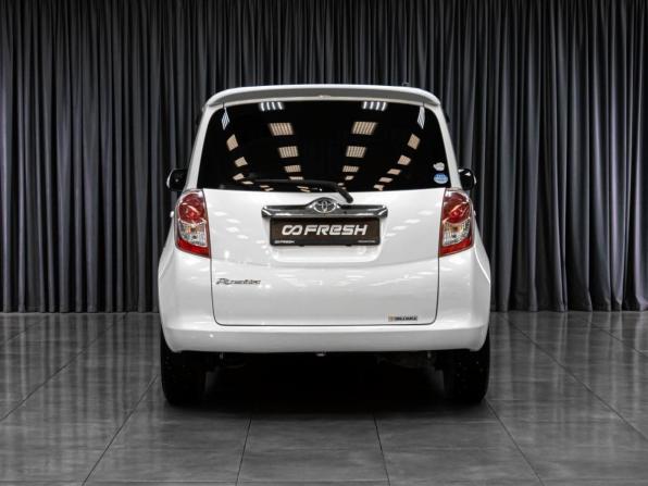 Toyota Ractis I с пробегом 2009 года, цена 629 000 рублей, 260230 км, хэтчбек, Автокод Объявления