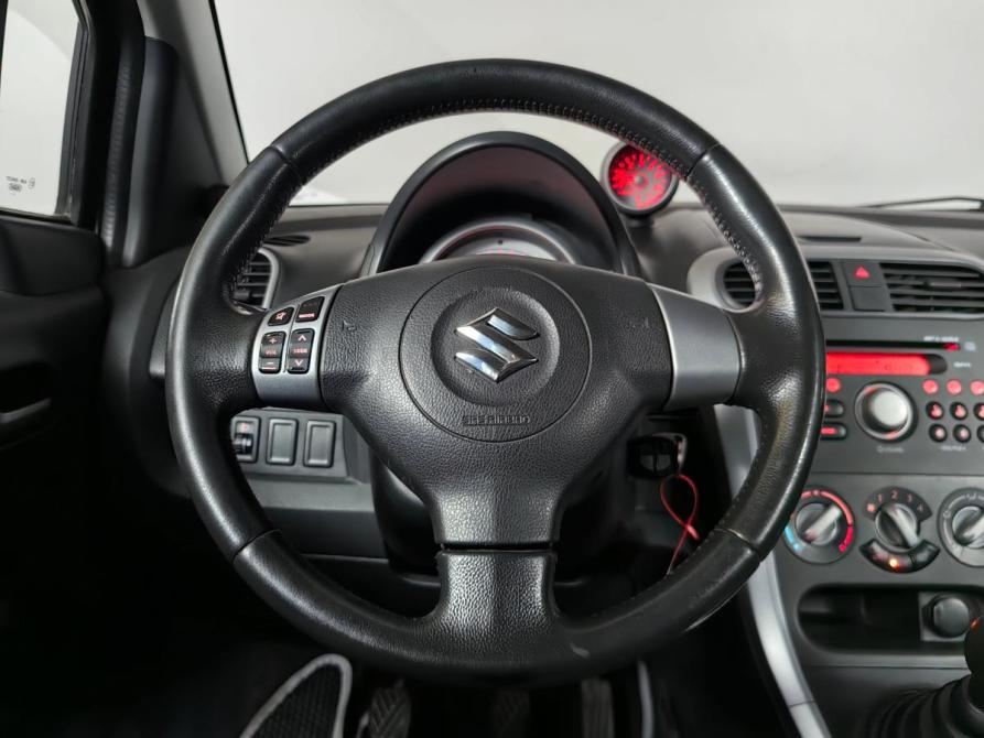 Suzuki Splash I Москва  - изображение 13