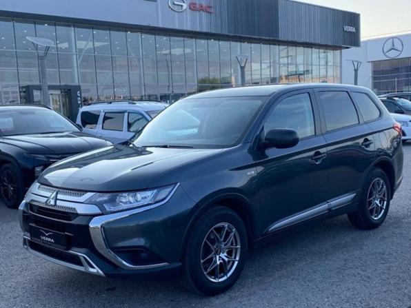 Mitsubishi Outlander III Рестайлинг 3 с пробегом 2019 года, цена 1 890 000 рублей, 130000 км, внедорожник, Автокод Объявления