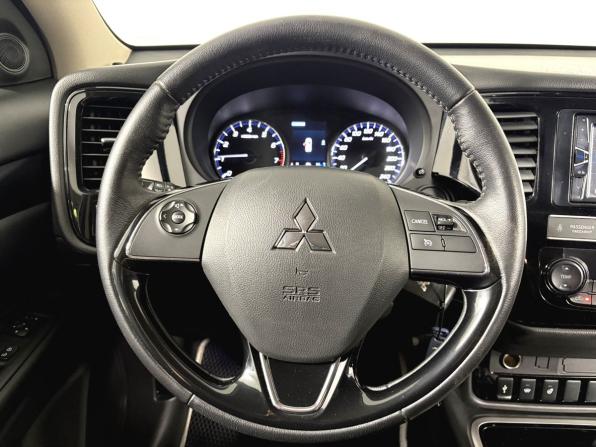 Mitsubishi Outlander III Рестайлинг 3 с пробегом 2019 года, цена 2 290 000 рублей, 109460 км, внедорожник, Автокод Объявления