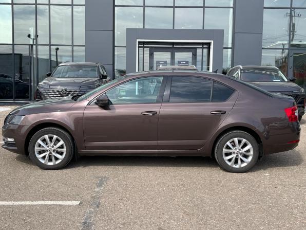 Skoda Octavia III (A7) Рестайлинг с пробегом 2018 года, цена 1 650 000 рублей, 137790 км, лифтбек, Автокод Объявления