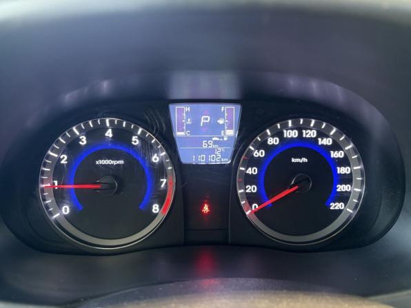 Hyundai Solaris I Рестайлинг с пробегом 2014 года, цена 962 000 рублей, 110101 км, седан, Автокод Объявления