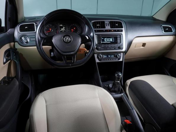 Volkswagen Polo V Рестайлинг с пробегом 2016 года, цена 1 149 000 рублей, 146929 км, седан, Автокод Объявления