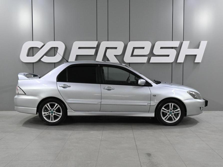 Mitsubishi Lancer IX Рестайлинг Ростов-на-Дону  - изображение 5