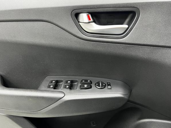Hyundai Solaris II Рестайлинг с пробегом 2020 года, цена 1 480 000 рублей, 122225 км, седан, Автокод Объявления