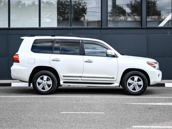 Toyota Land Cruiser 200 Series Рестайлинг 1 с пробегом 2014 года, цена 3 894 000 рублей, 227549 км, внедорожник, Автокод Объявления