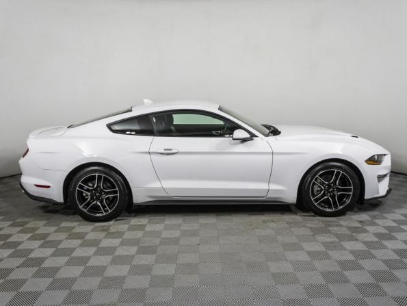 Ford Mustang VI Рестайлинг с пробегом 2023 года, цена 4 086 000 рублей, 34372 км, купе, Автокод Объявления