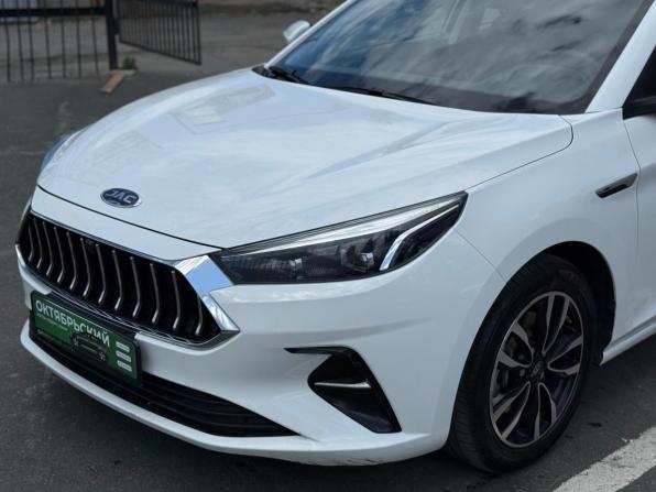 JAC J7 I с пробегом 2023 года, цена 1 199 000 рублей, 39400 км, хэтчбек, Автокод Объявления