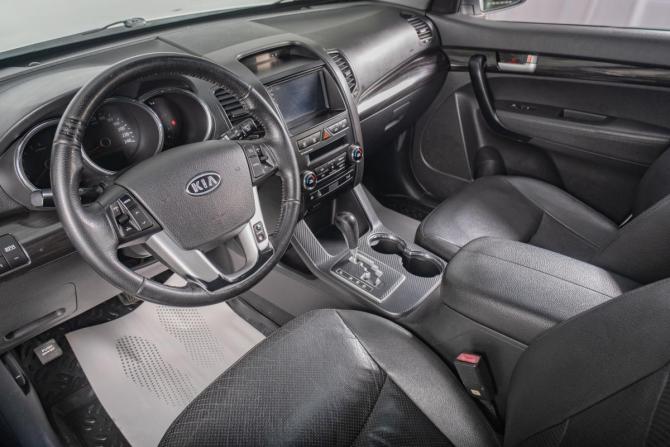 Kia Sorento II Рестайлинг с пробегом 2010 года, цена 1 549 000 рублей, 156000 км, внедорожник, Автокод Объявления