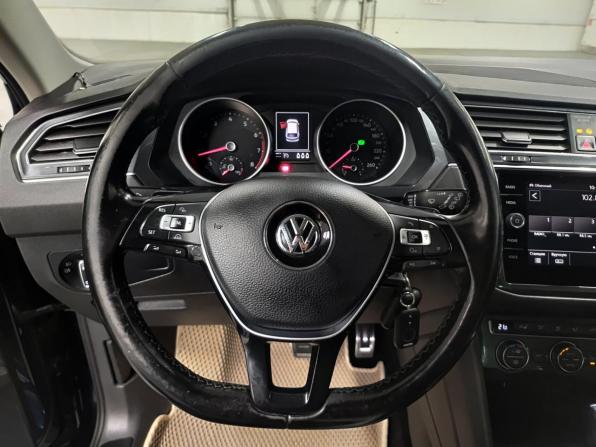 Volkswagen Tiguan II с пробегом 2017 года, цена 2 295 000 рублей, 144100 км, внедорожник, Автокод Объявления