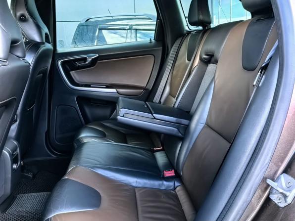 Volvo XC60 I Рестайлинг с пробегом 2014 года, цена 1 899 000 рублей, 190000 км, внедорожник, Автокод Объявления